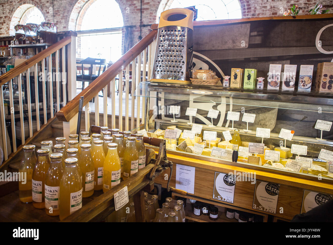 Produits locaux à l'abri de marchandises Banque D'Images