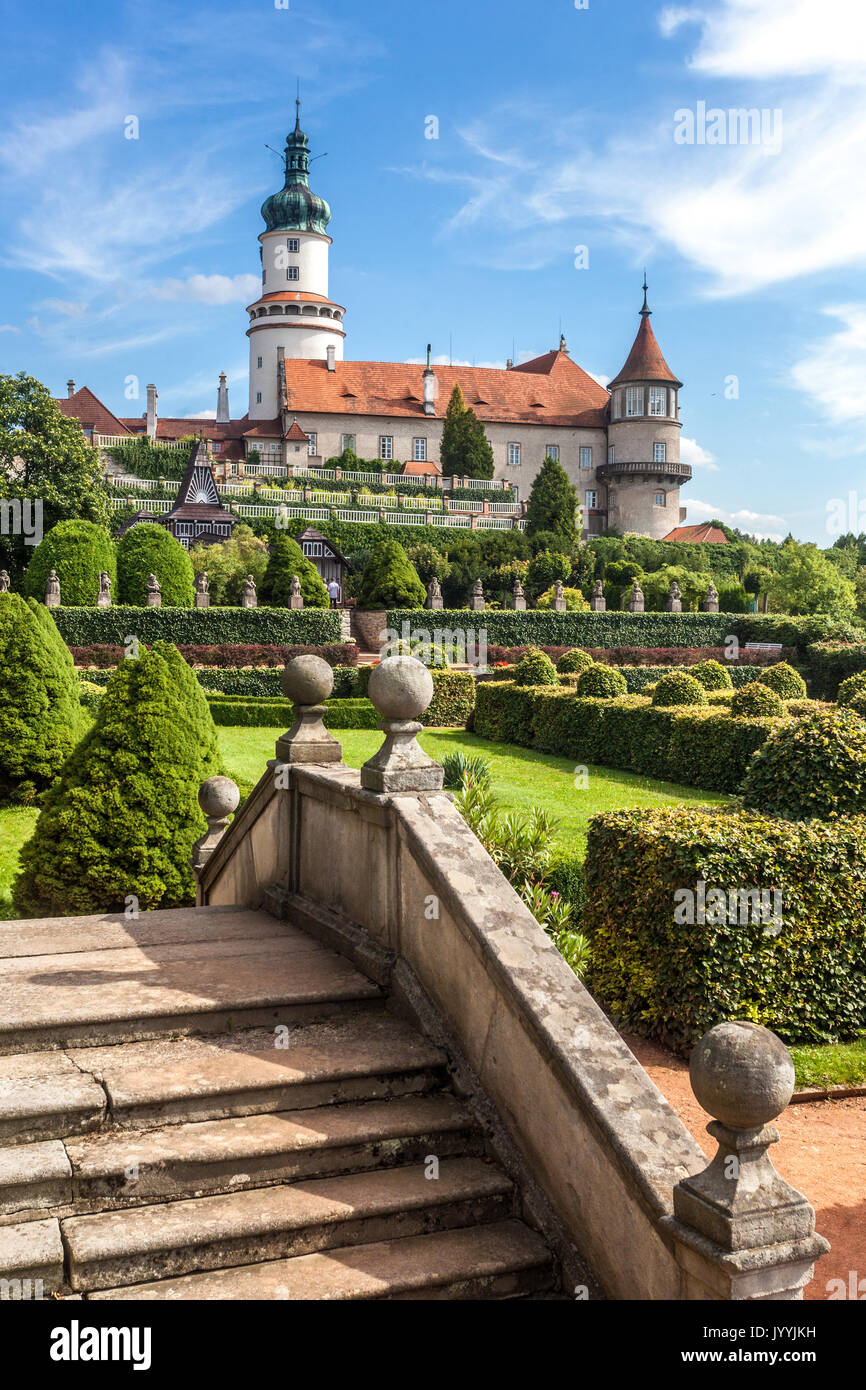 Jardin du château Nove Mesto nad Metuji République tchèque Banque D'Images