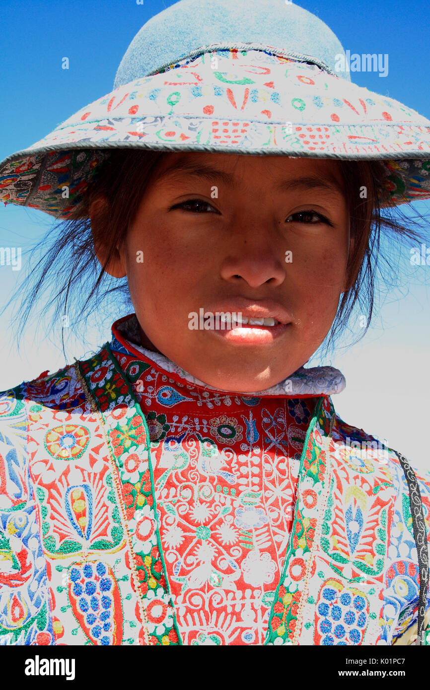 Traditionnelles Considérablement La Couleur Varie Robe Quechua Dans CrxdBoe