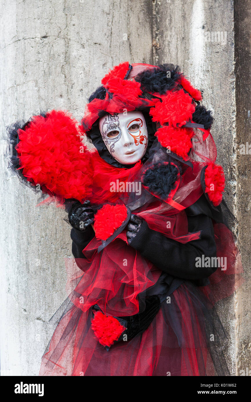 Masque coloré et costume de carnaval de Venise festival célèbre dans le monde entier Vénétie Italie Europe Banque D'Images