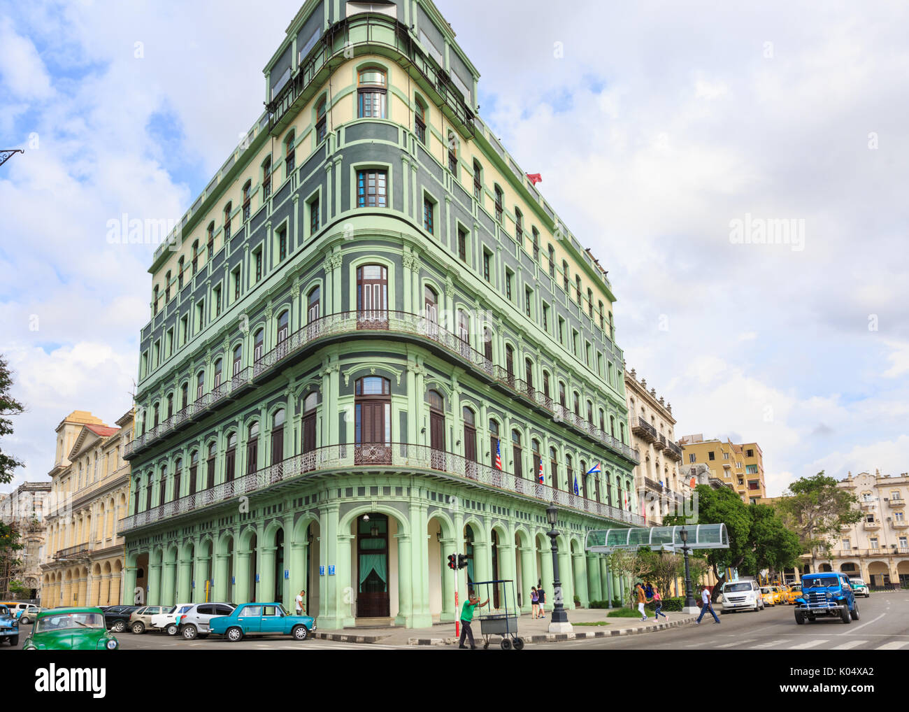 Hôtel Saratoga, hôtel de luxe dans un immeuble historique sur le Paseo de  Marti, La Habana Vieja, La Havane, Cuba Photo Stock - Alamy