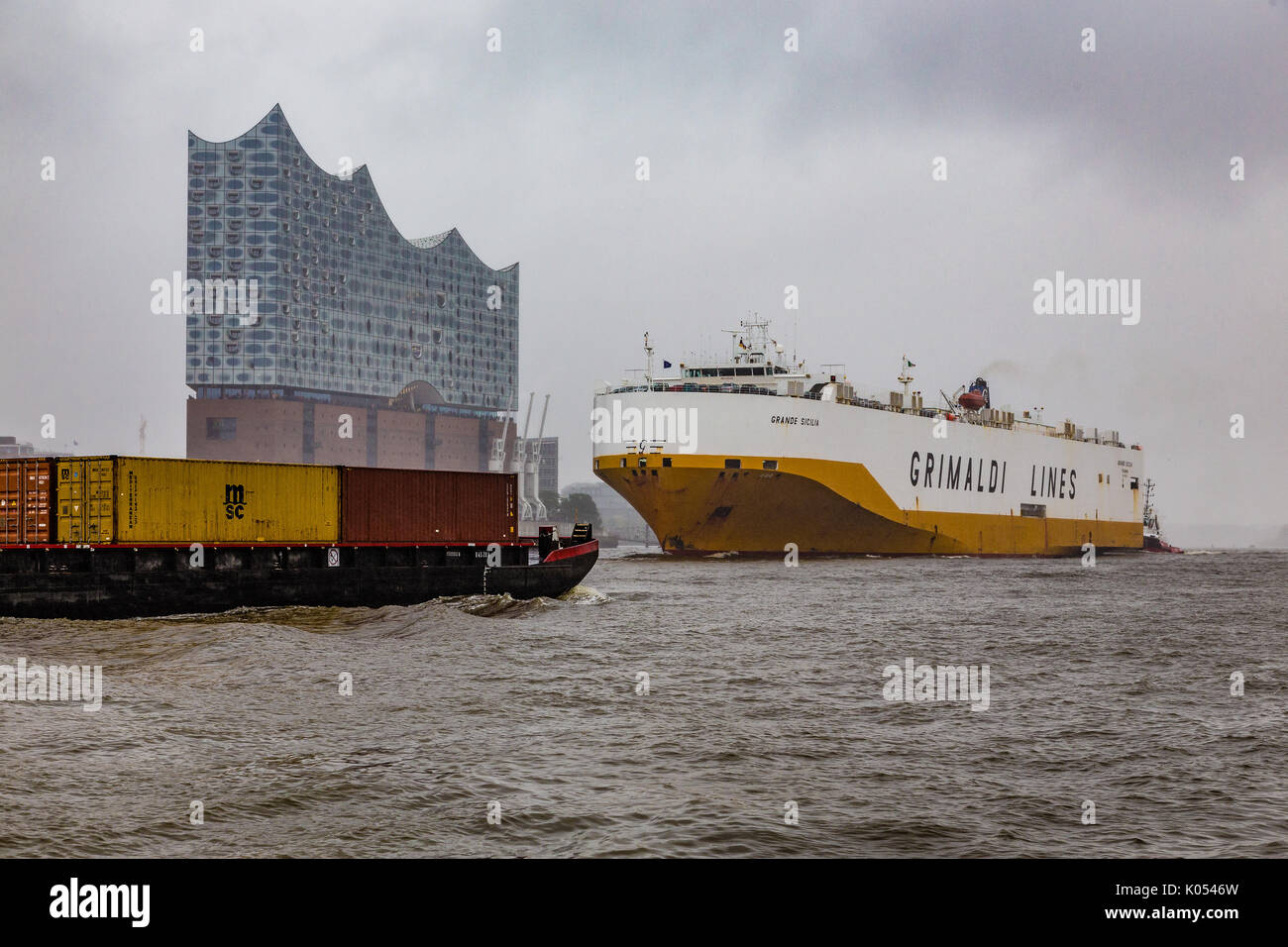 Navire, le port de Hambourg, Hambourg, Allemagne, Europ Banque D'Images