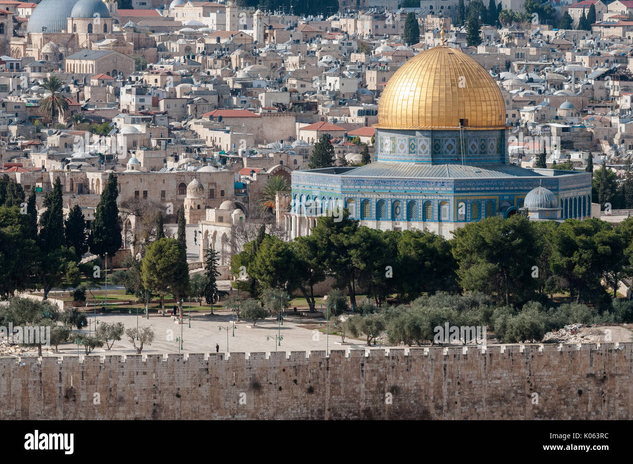 Le dôme du Rocher sur le mont du Temple à Jérusalem, Israël, le lieu saint des trois religions monoteistic : judaïsme, christianisme et islam. Banque D'Images