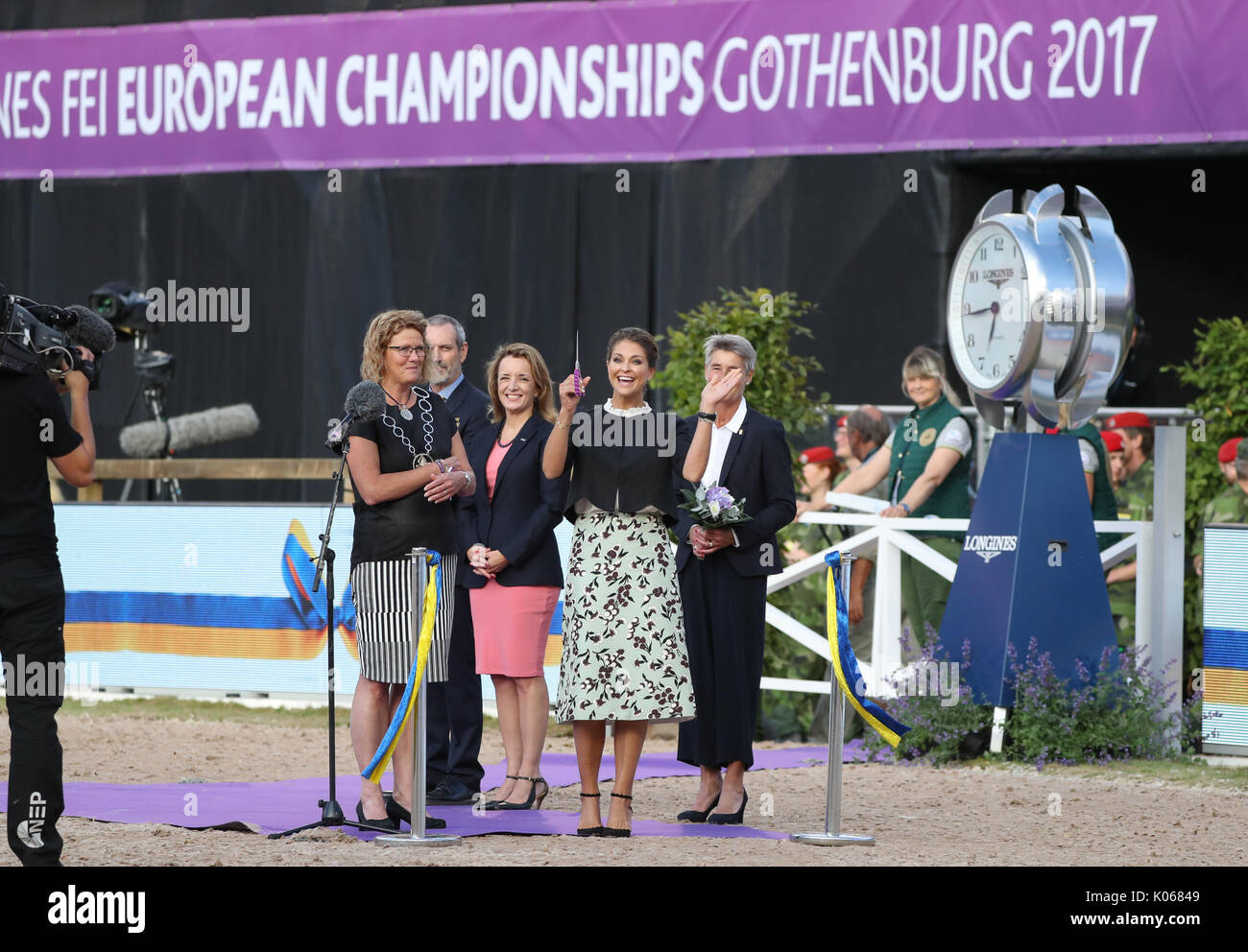 Göteborg, Suède. Août 21, 2017. La Princesse Madeleine de Suède (2.f.r.) l'ouverture officielle de la FEI Longines European Championships 2017 à Göteborg, Suède, 21 août 2017. La compétition se poursuivra jusqu'au 27 août. Photo : Friso Gentsch/dpa/Alamy Live News Banque D'Images