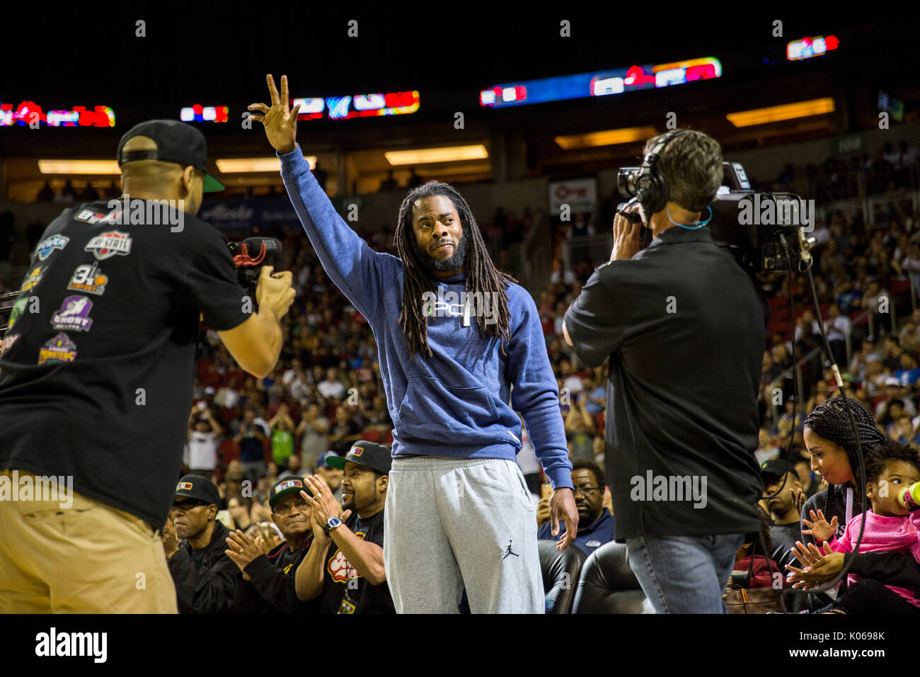 Seattle Seahawks player richard sherman courbes à foule semaine 9 big3 à trois contre trois prévisions avec un taux d'une ligue de basket-ball d'août 20,2017 seattle,Washington. Banque D'Images