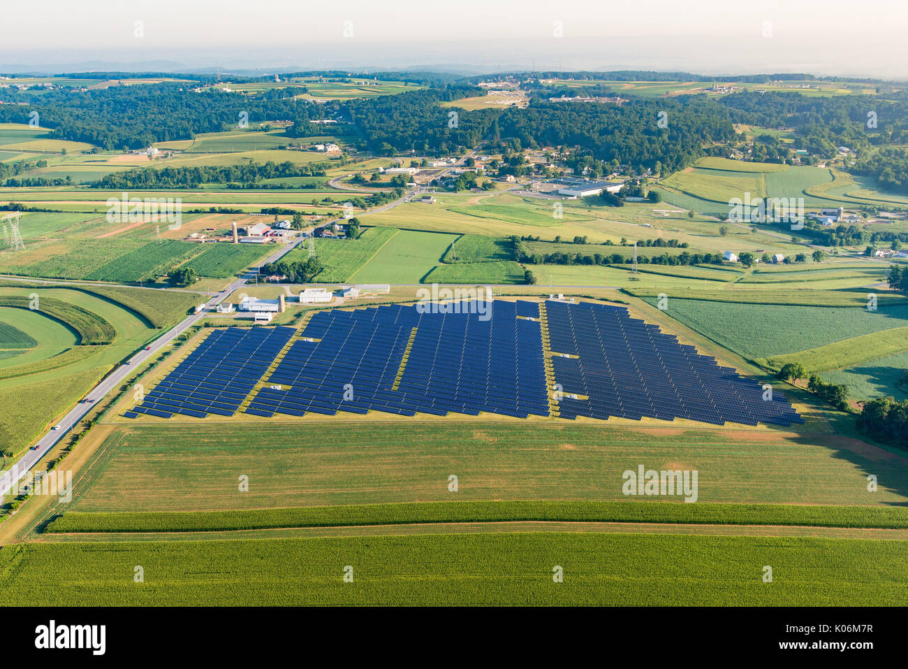 Vue aérienne de la ferme solaire en Pennsylvanie Banque D'Images
