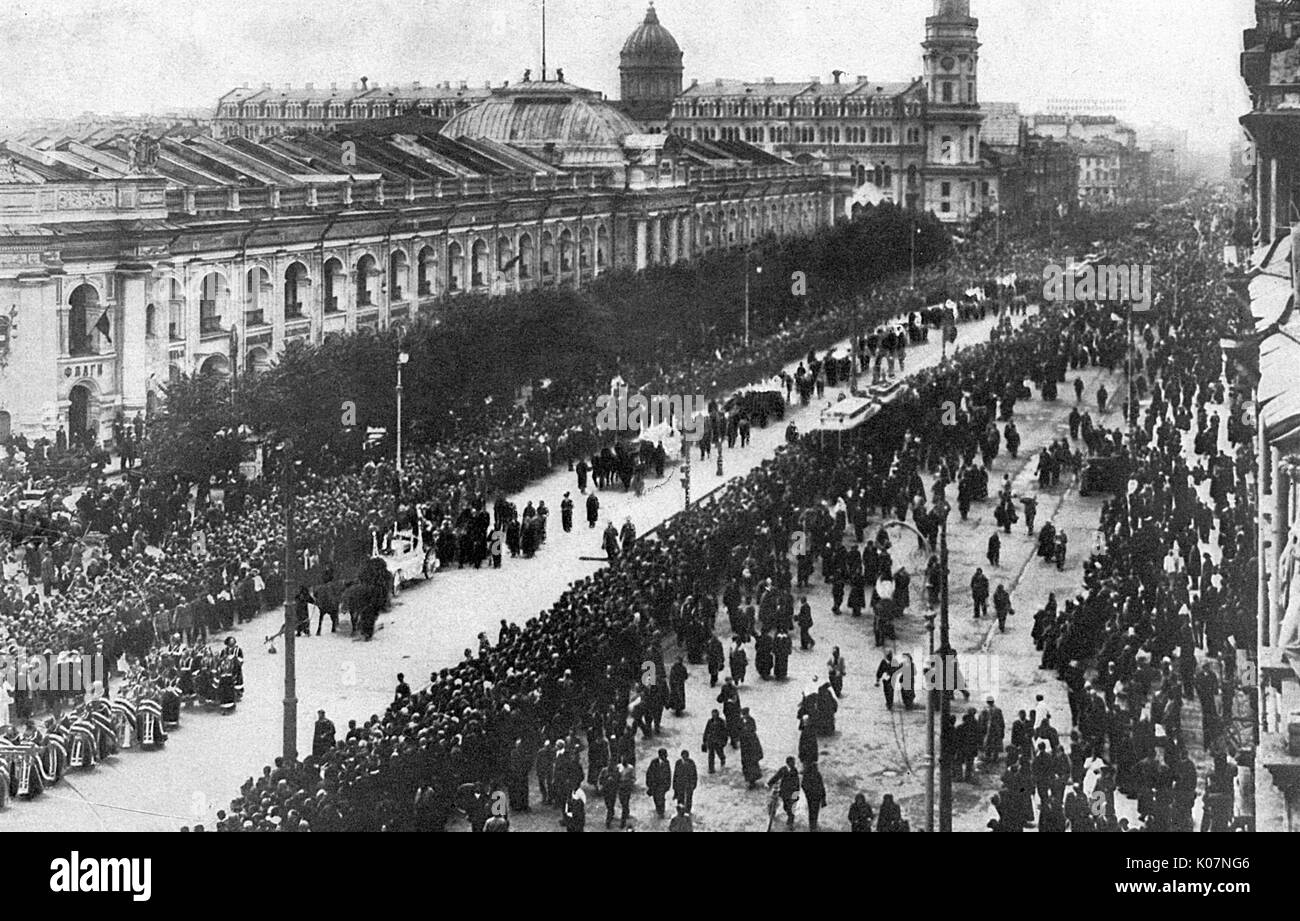 Funérailles avec honneurs militaires pendant la Révolution, Russie Banque D'Images