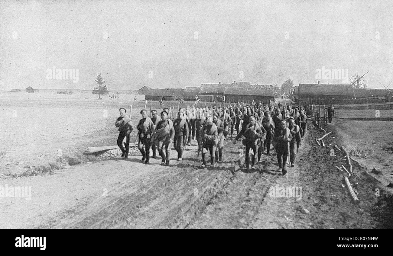 Troupes sibériennes en retraite, Front de l'est, Russie, WW1 Banque D'Images