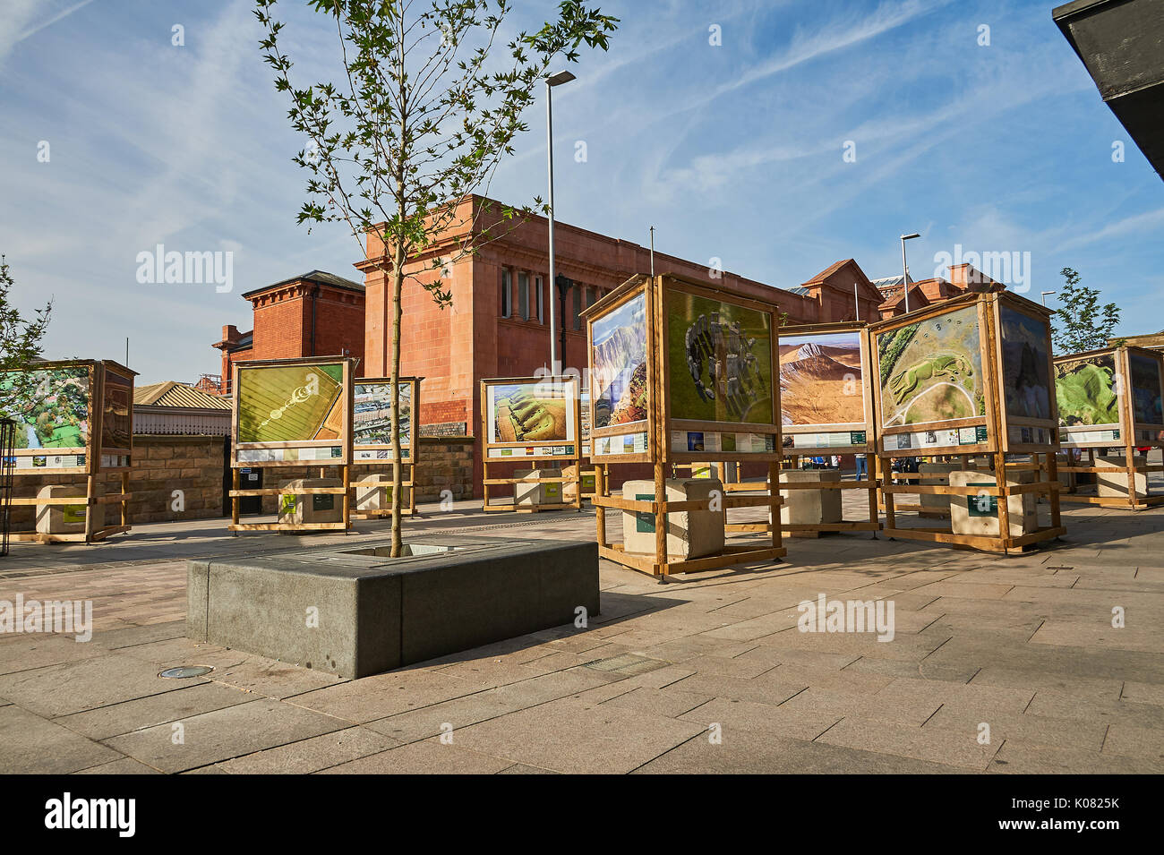 L'art de rue sur la rue Station piétonne nouvellement à Nottingham Banque D'Images