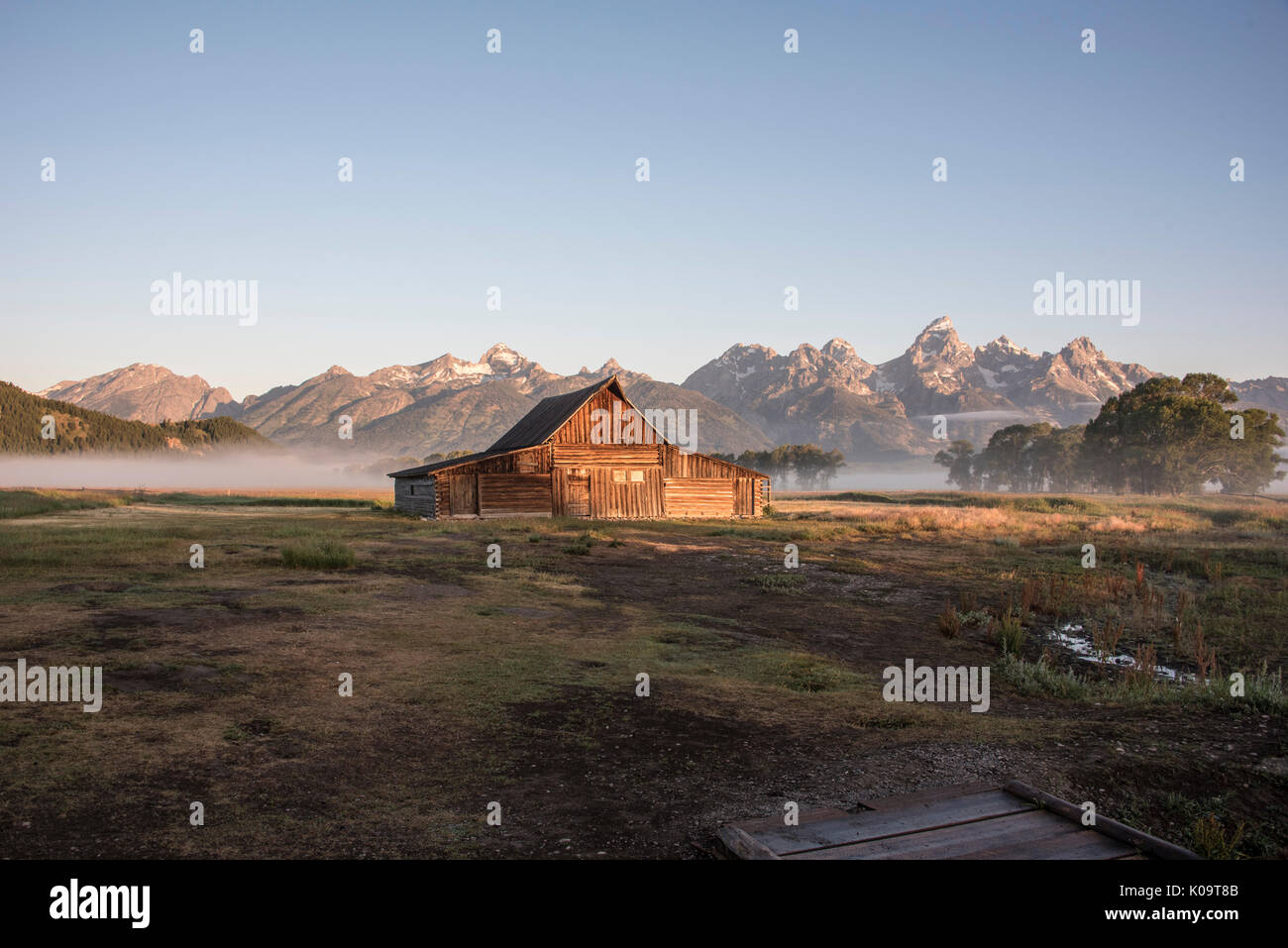 Le Grand Teton NP avec grange Historique Banque D'Images