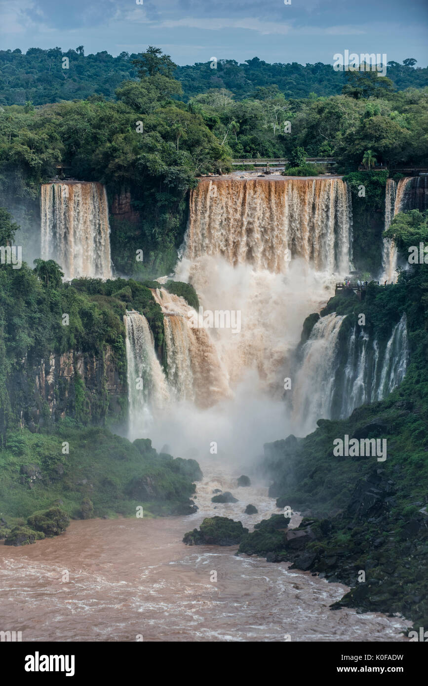 Bosetti, chutes d'Iguazú chutes d'Iguazú, rivière, frontière entre le Brésil et l'Argentine, Foz Do Iguacu, Parana, Brésil Banque D'Images