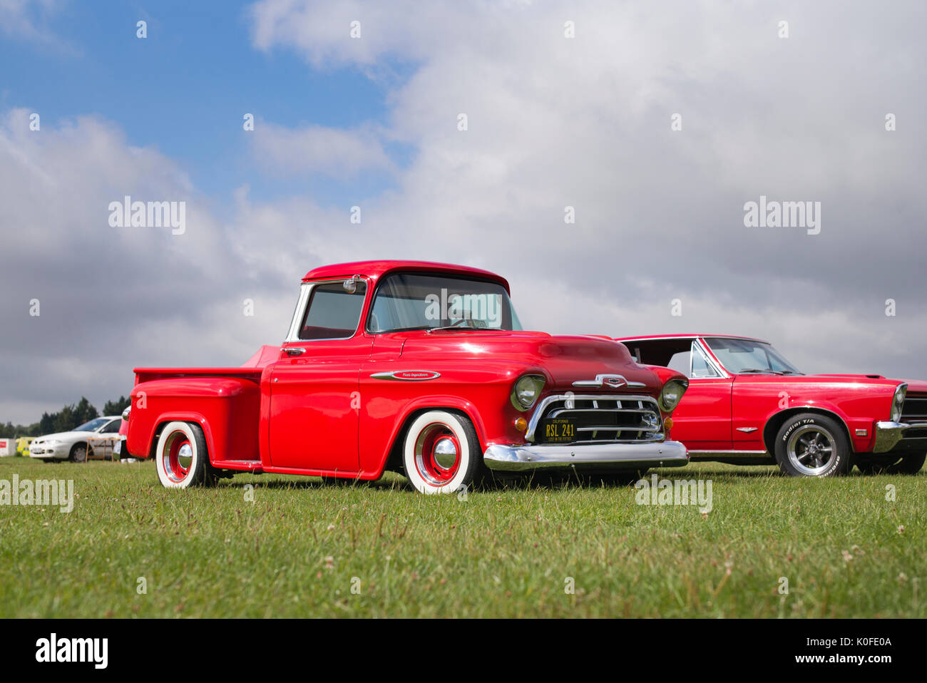 1957 Chevrolet pick up truck rouge à un american car show. L'Essex. UK Banque D'Images