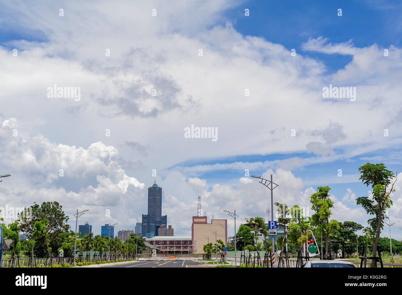 La célèbre Sky Tower 85 de la ville de Kaohsiung, Taiwan matin sur Banque D'Images