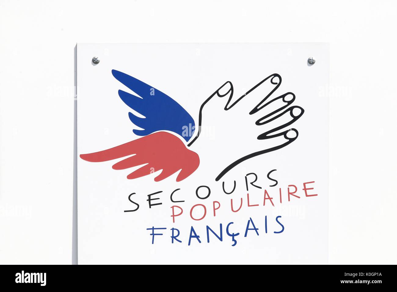Grenoble, France - 25 juin 2017 : le Secours Populaire Secours Populaire Français ou English, Français est une organisation à but non lucratif dédiée à la lutte contre p Banque D'Images