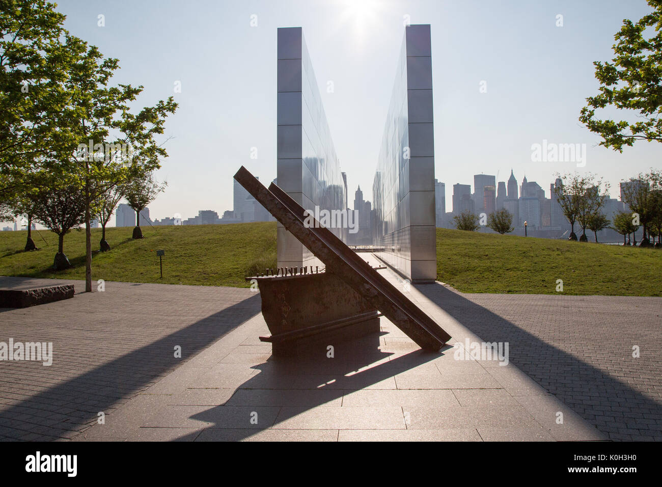 Memorial Empty Sky Jersey City Nj Est Dediee A La 749 Victimes Depuis Le New Jersey Qui Ont Ete Tues Dans L Attaque 911 Septembre 11 01 Photo Stock Alamy