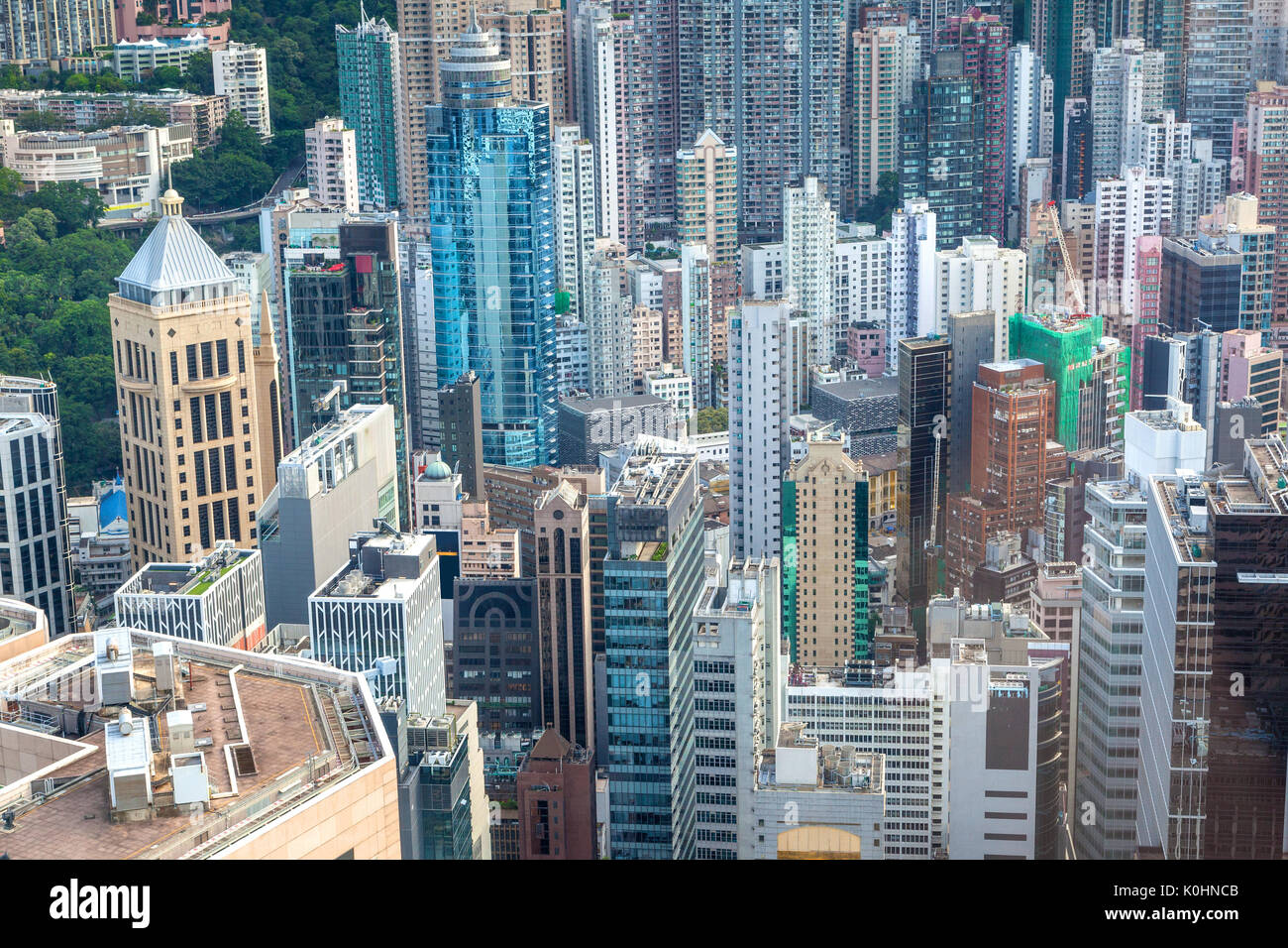 Vue aérienne du centre-ville de Hong Kong gratte-ciel au District Central au cœur du quartier d'affaires et financier de l'île de Hong Kong à proximité de Victori Banque D'Images