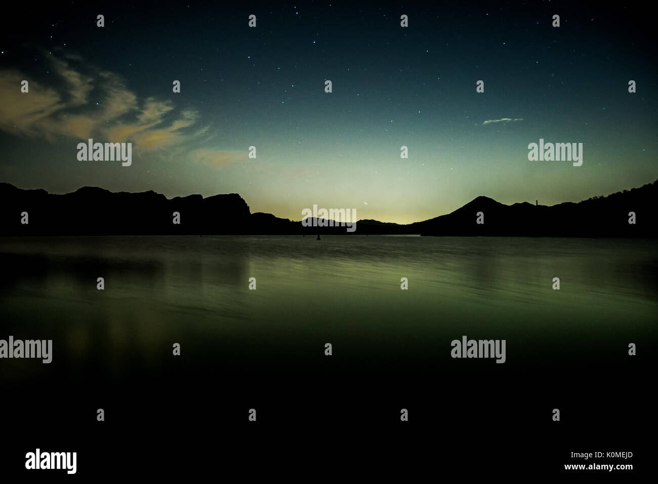 Saguaro Lake, comté de Maricopa, Phoenix, Arizona, la nuit Banque D'Images