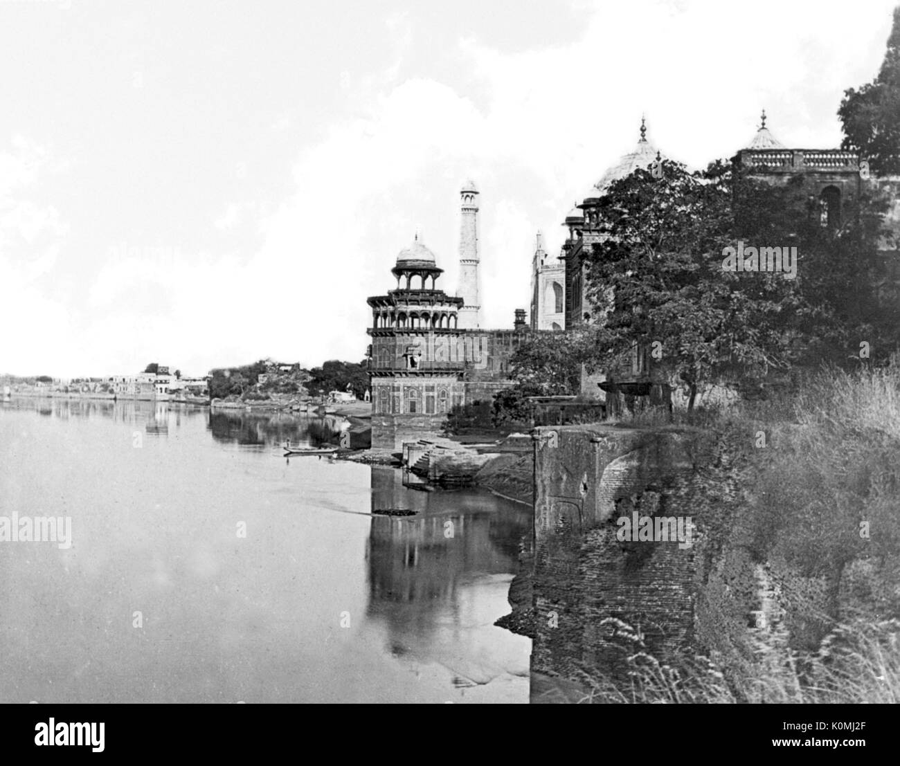 Old vintage de diapositive sur la rivière Yamuna au Taj Mahal, Uttar Pradesh, Inde, Asie Banque D'Images