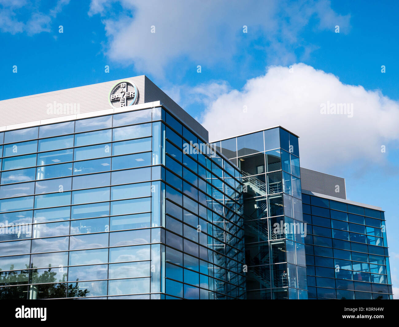 Bayer PLC, Green Park Business Park, Reading, Berkshire, Angleterre, Royaume-Uni, GB. Banque D'Images
