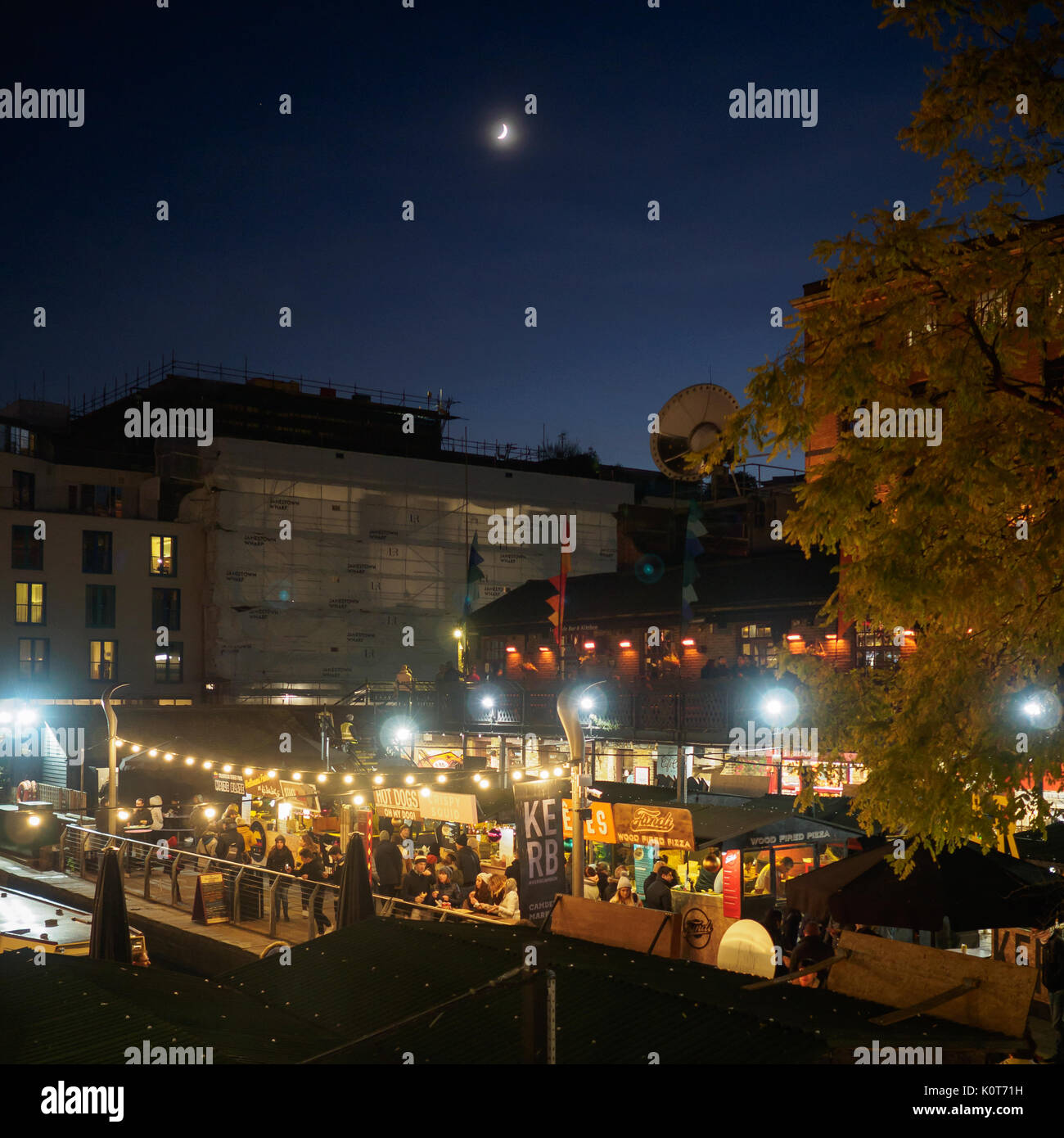 Camden Lock Market la nuit, Londres, 2016. Format carré. Banque D'Images