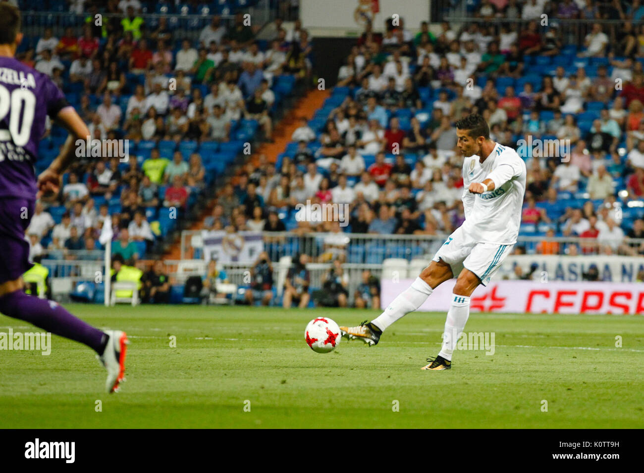 Cristiano Ronaldo dos Santos (7) joueur du Real Madrid. 37e Trophée SANTIAGO BERNABEU, entre le Real Madrid vs Fiorentina match au Santiago Bernabeu, Madrid, Espagne, le 23 août 2017 . Banque D'Images