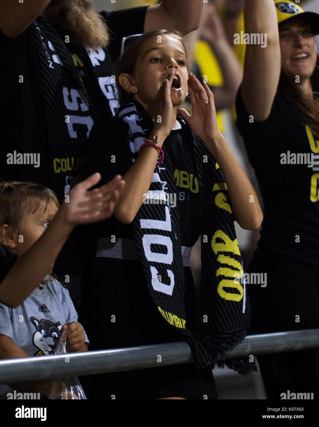 Columbus, États-Unis. Août 22, 2017. Columbus Crew fan SC cheers son équipe sur contre Los Angeles dans leur match à Mapfre Stadium. Columbus, Ohio, USA. Credit : Brent Clark/Alamy Live News Banque D'Images