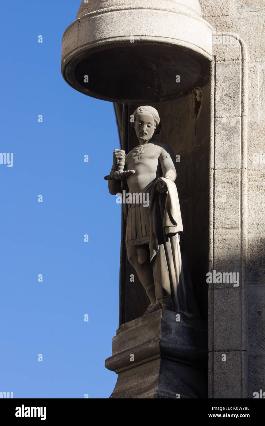 Statue d'un saint à Avignon, France Banque D'Images