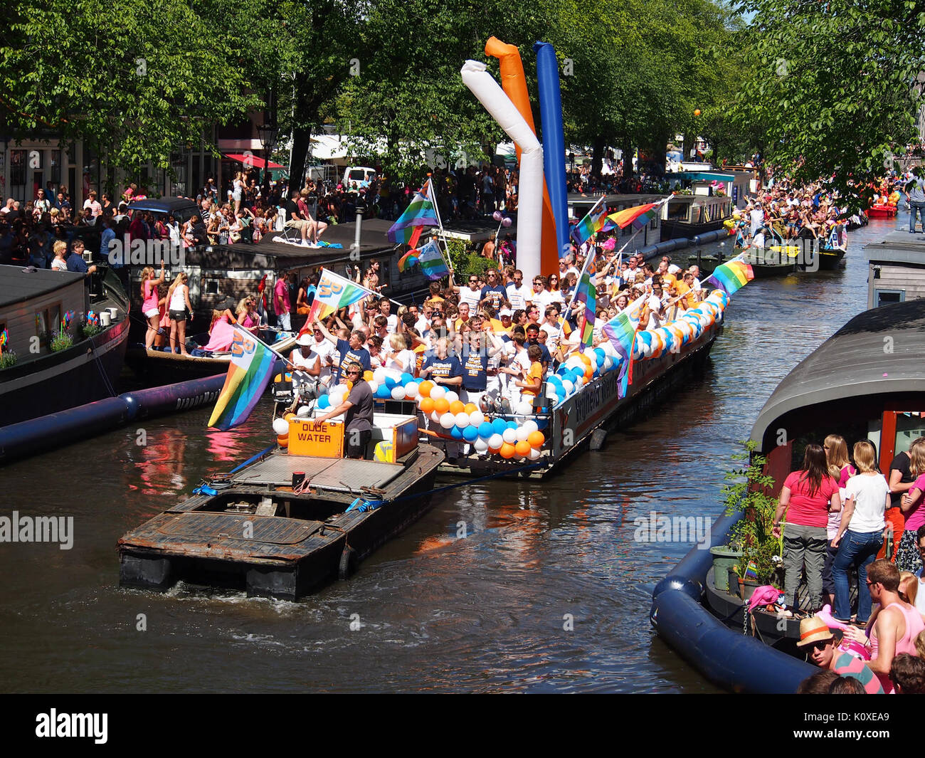 Amsterdam Gay Pride 2013 VVD voile pic3 Banque D'Images