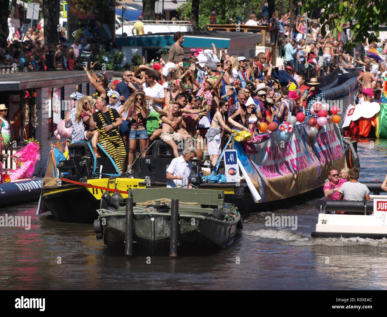 Amsterdam Gay Pride 2013 bateau41 pic1 Banque D'Images