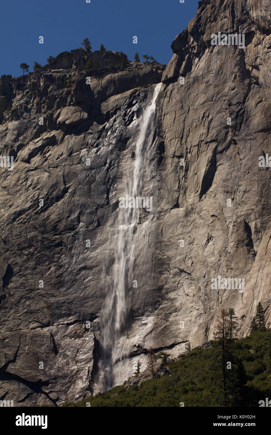 Yosemite Falls au cours de la sécheresse de la Californie, au Yosemite National Park Banque D'Images