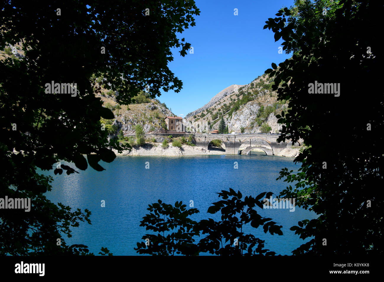 Lac de San Domenico, L'Aquila, Abruzzo, Italie Banque D'Images