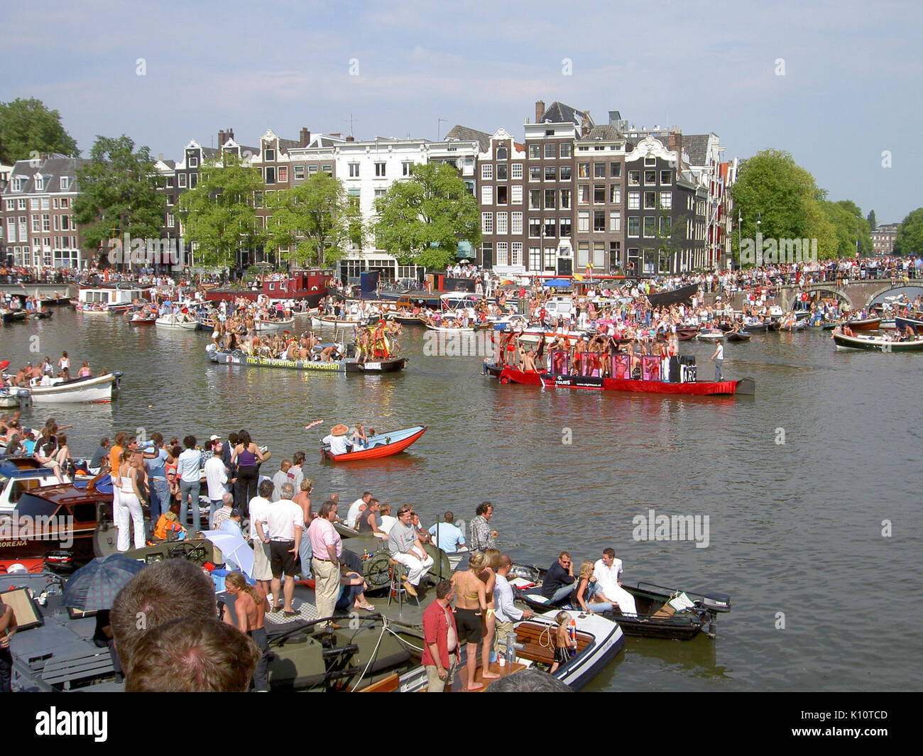Amsterdam Gay Pride 2004 paarade, Canal 004 Banque D'Images