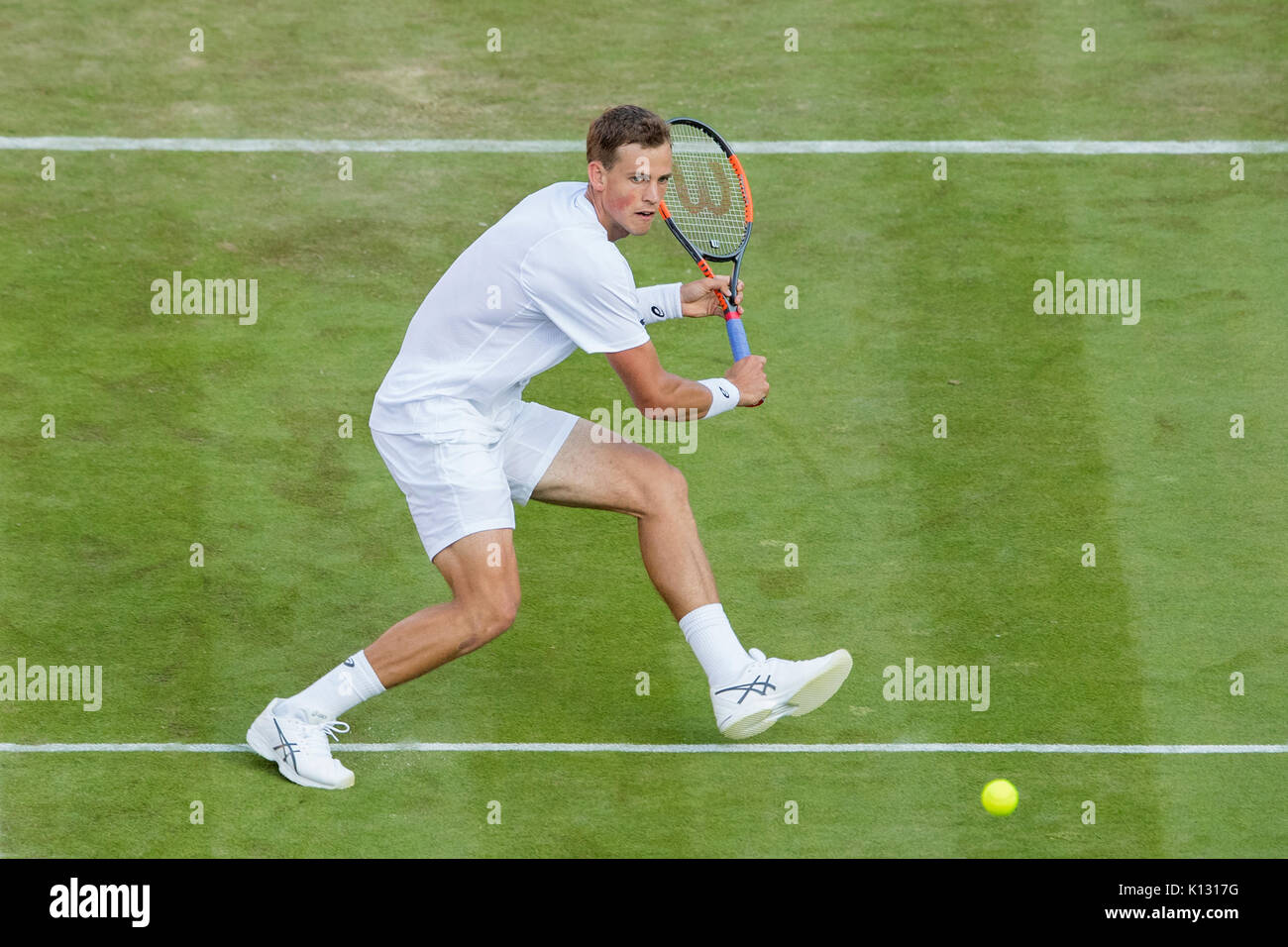 Vasek Pospisil du Canada dans l'action au Gentlemen's singles - tournoi de Wimbledon 2017 Banque D'Images