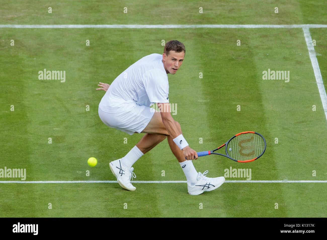 Vasek Pospisil du Canada dans l'action au Gentlemen's singles - tournoi de Wimbledon 2017 Banque D'Images