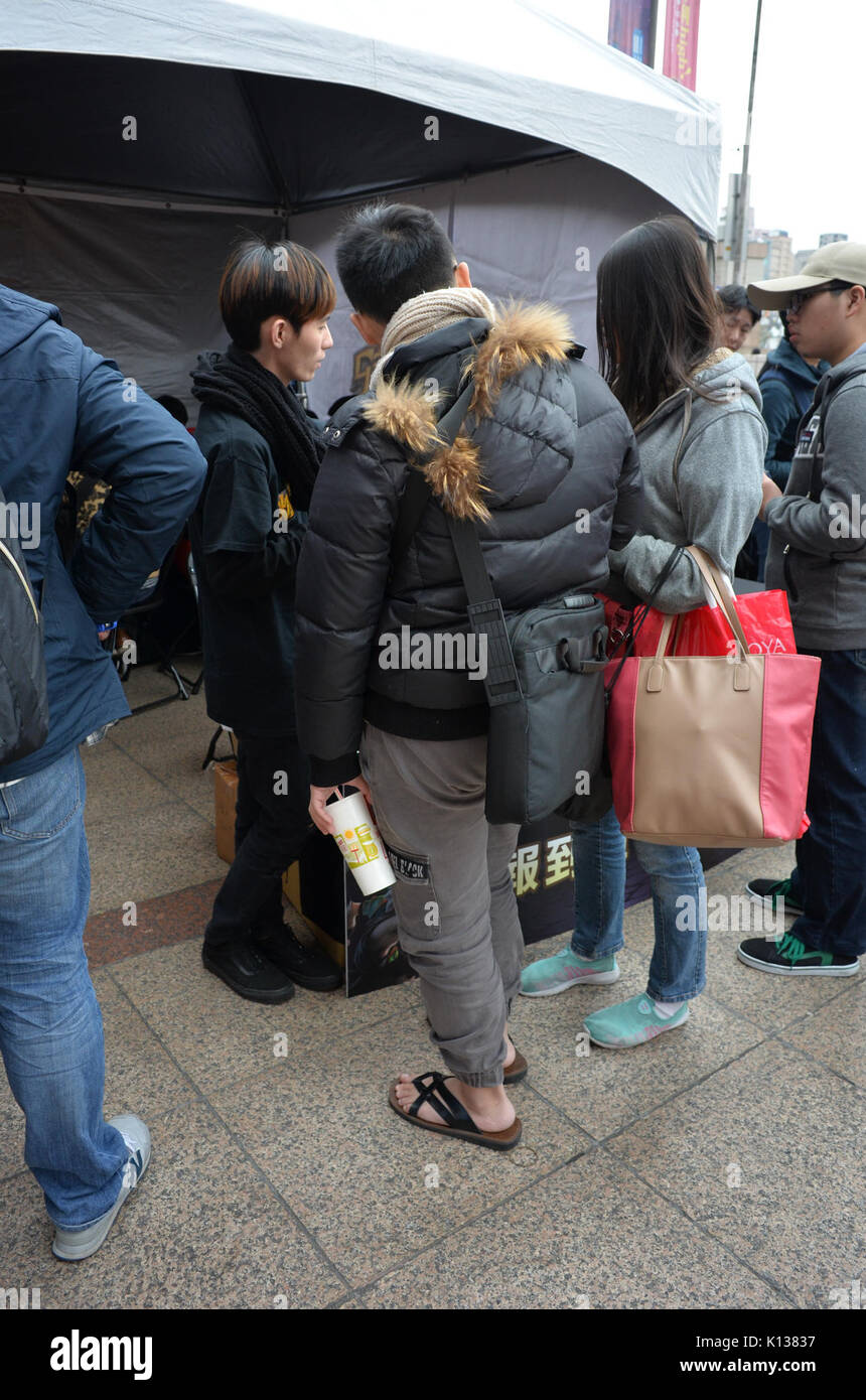 Tags Reciving aventuriers dans Street Arena 20170211 Banque D'Images