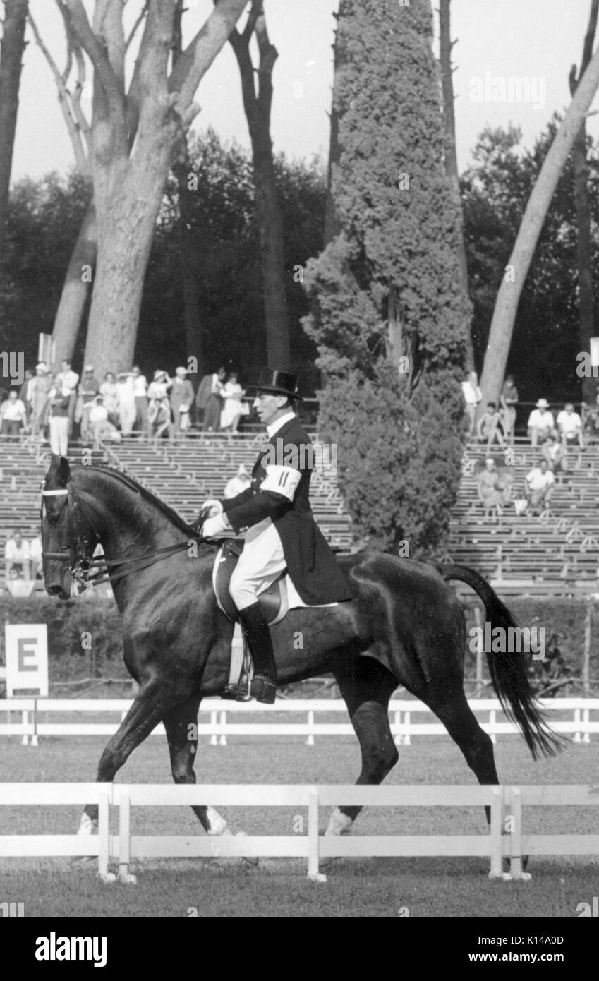 Josef Neckerman d'Allemagne équitation Asbach pour une médaille de bronze à l'Jeux Olympiques de Rome, 1960 Banque D'Images