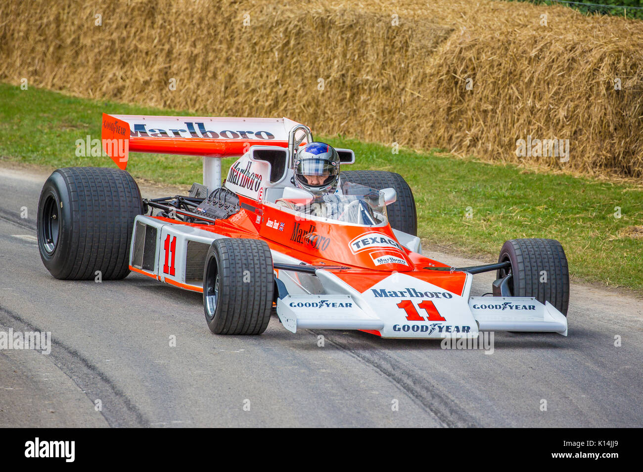 James Hunt's Championship 1976 gagnante McLaren-Cosworth M23 au 2017 Goodwood Festival of Speed, Sussex, UK. Banque D'Images