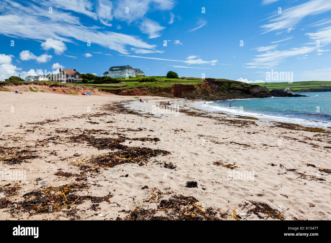 La plage de sable doré de la plage des Sables bitumineux à pied Leas Thurlestone Angleterre Devon UK Europe Banque D'Images