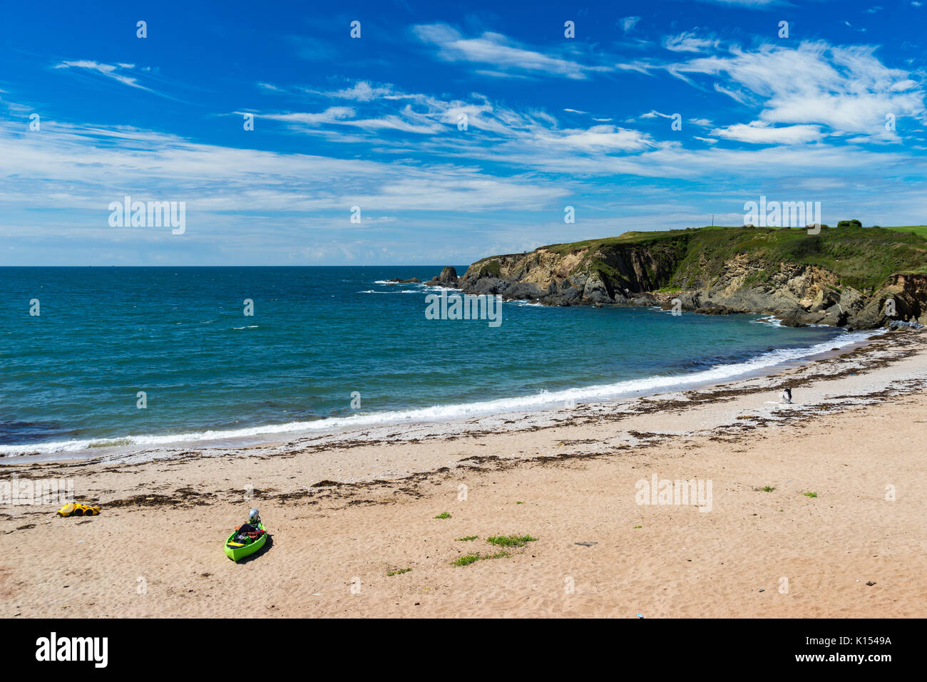 Donnant sur la plage de sable doré de la plage des Sables bitumineux à pied Leas Thurlestone Angleterre Devon UK Europe Banque D'Images
