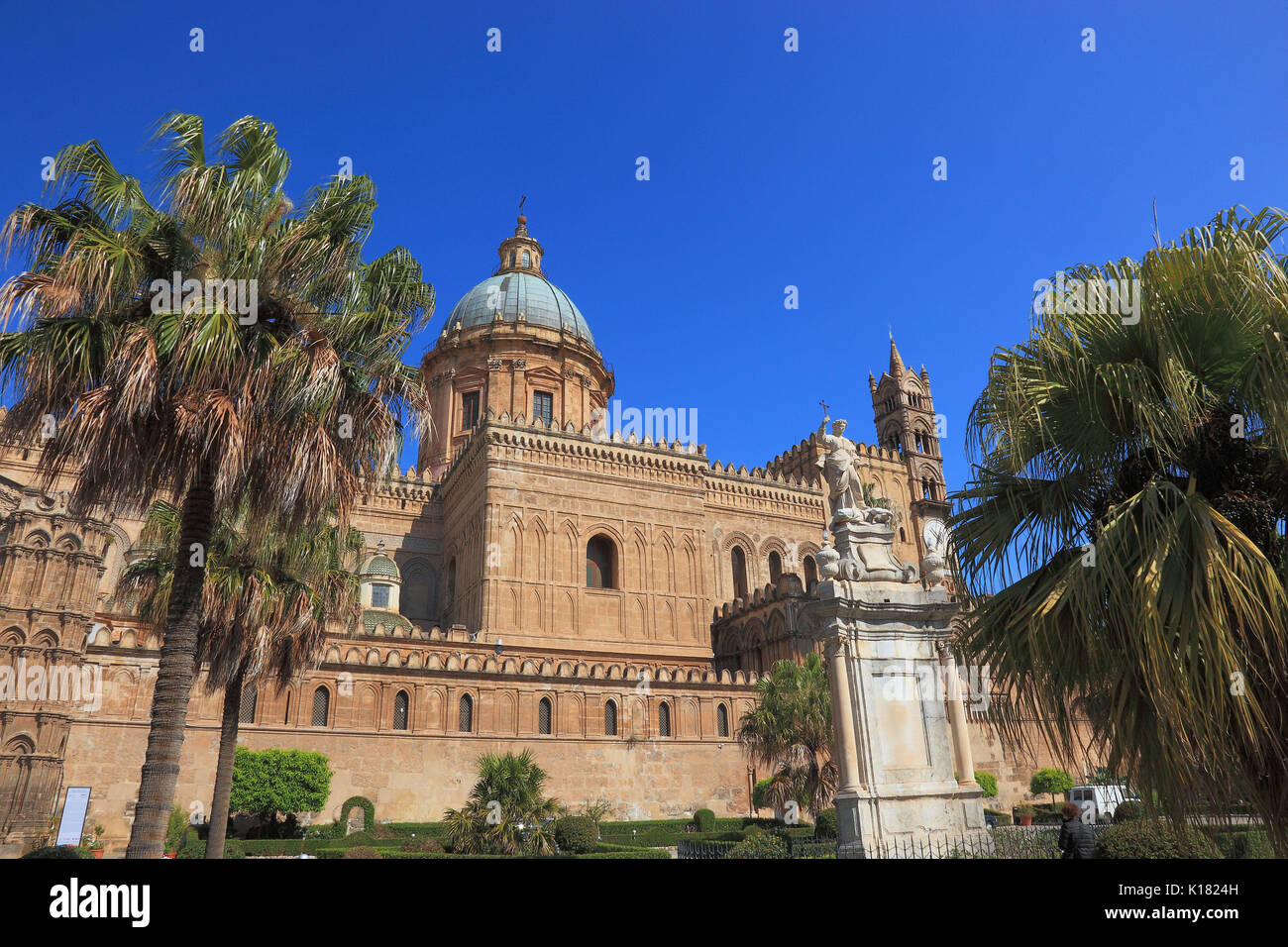 La Sicile, la ville de Palerme, de la cathédrale Maria Santissima Assunta, devant la statue de Santa Rosalia, la patronne de Palerme, l'UNESCO Banque D'Images