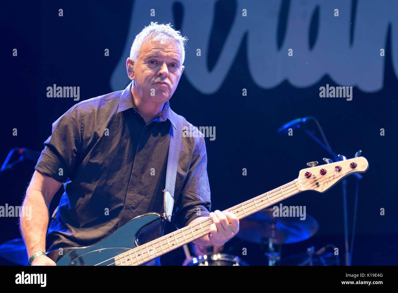 Belfast, Irlande du Nord. 26/08/2017 - punk 'le jeu des Stranglers Custom House Square Banque D'Images