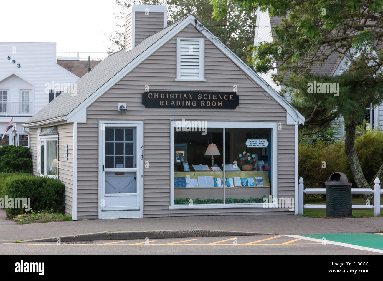 Salle de lecture de la Science chrétienne qui agit comme une bibliothèque et librairie, & un lieu calme pour l'étude et la prière à Chatham, Massachusetts, USA. Banque D'Images