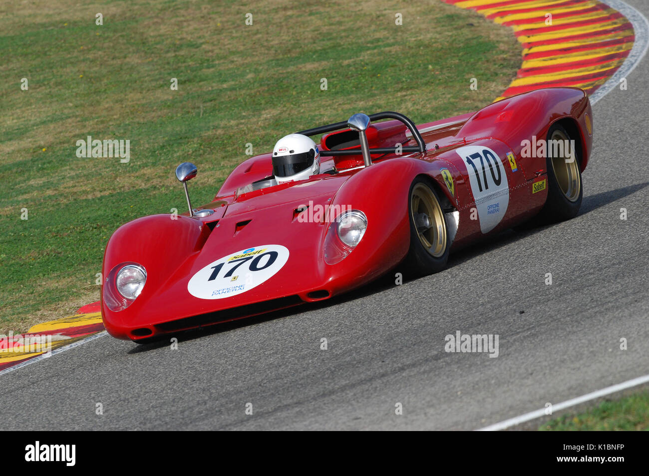 MUGELLO, IT, Novembre 2007 : pas de fonctionner avec l'ancienne Ferrari 312 P au circuit du Mugello en Italie au cours de Finali Mondiali Ferrari 2007. Italie Banque D'Images