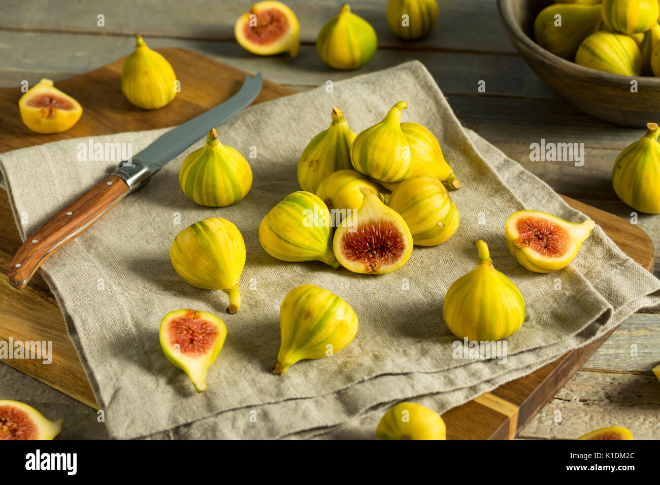 Matières organiques Figues Tigre Jaune prêt à manger Banque D'Images