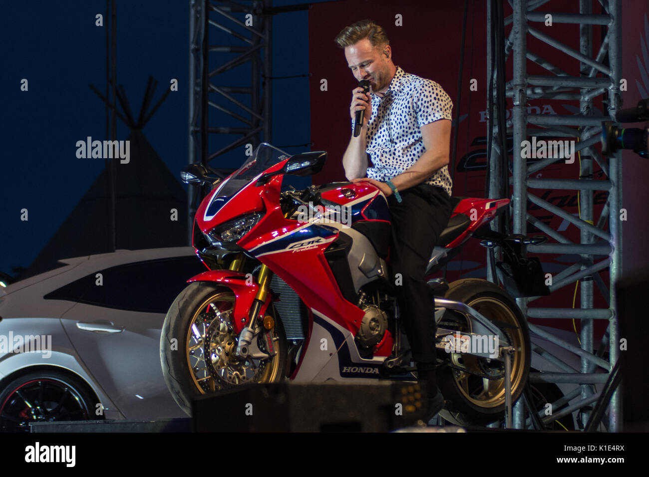 Olly Murs au Sud Carfest Overton, Hampshire Angleterre 25 août 2017 Carfest Houlbrook Jim Crédit Sud/ Alamy Banque D'Images