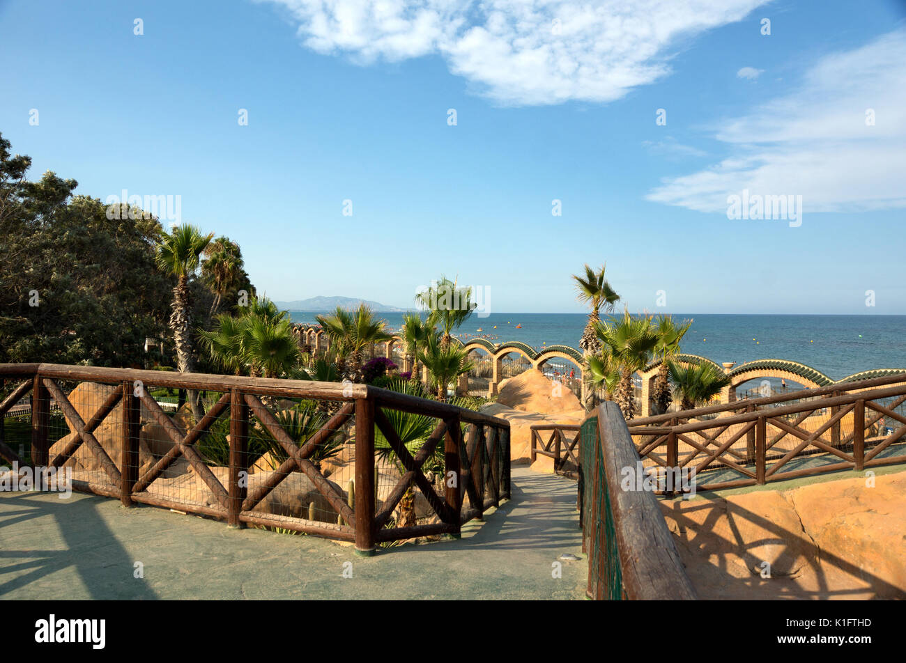 Oropesa del Mar, Espagne - 26 juillet 2016 : pittoresque jardin Marina d'Or Oropesa del Mar dans la ville de villégiature. Espagne Banque D'Images