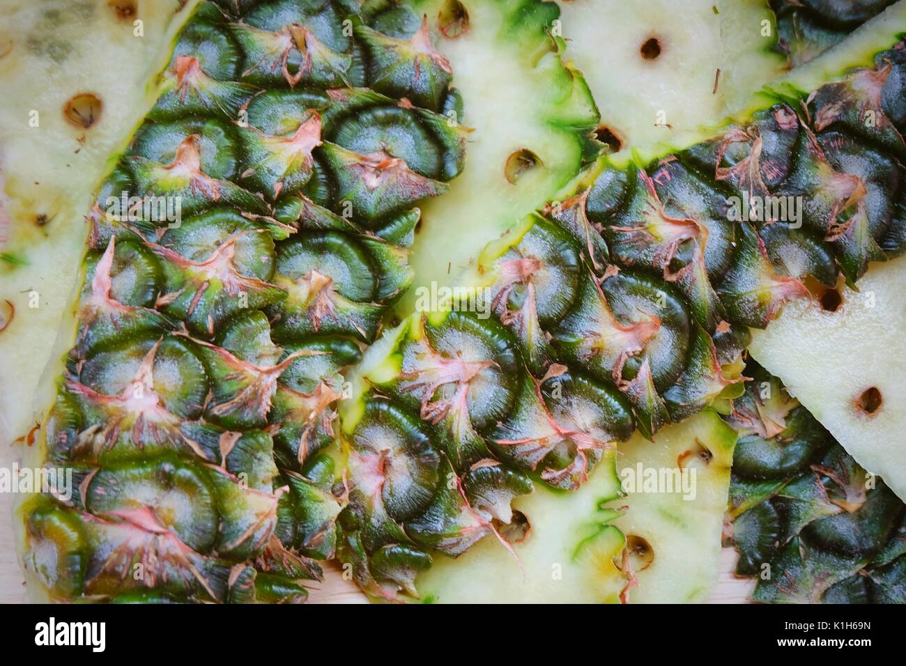 Close Up de déchets bio de matière organique après Peel de Fruits Ananas pelé. Banque D'Images