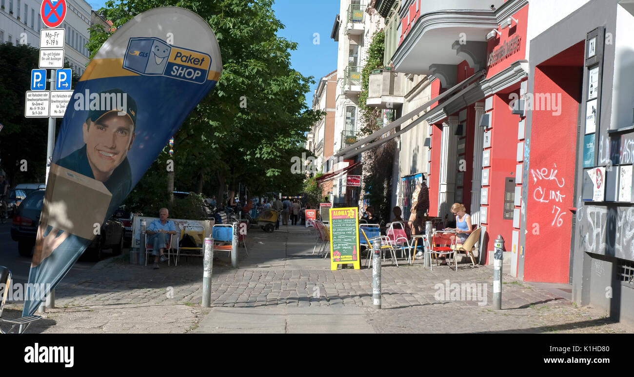 Berlin-juin 3:Scène de rue de Berlin, Prenzlauer Berg,quartier du district de Pankow, Berlin,Allemagne,le juin 3,2011. Banque D'Images