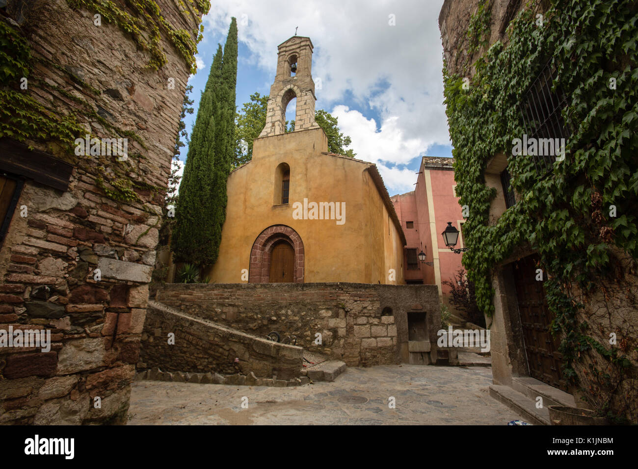 Le village rural près de l'Escala Dei ruins Banque D'Images