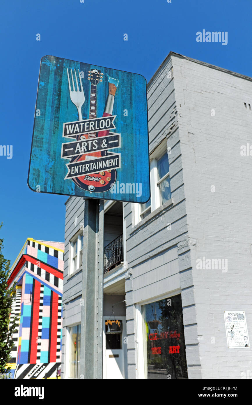 Waterlook Arts et de divertissement dans le quartier nord de Collinwood Cleveland, Ohio, USA est un des nombreux points chauds gentrifying en ville. Banque D'Images